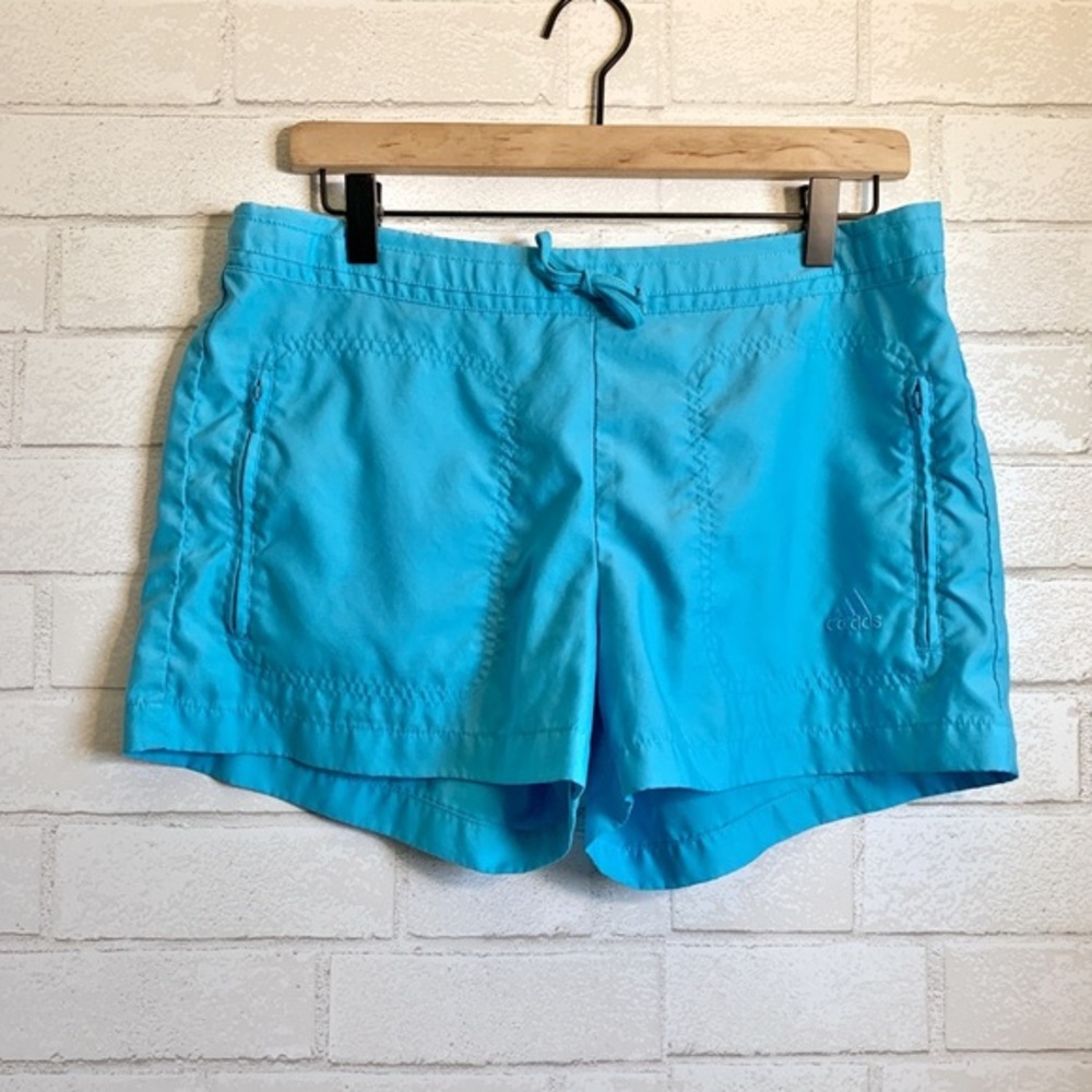 adidas Women's Running Zip Pocket Active Light Blue Athletic Shorts Medium